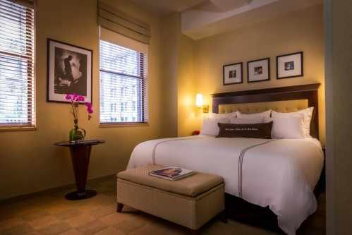 Windows in the Deluxe Room with One King Bed face 41st Street and Madison Avenue.